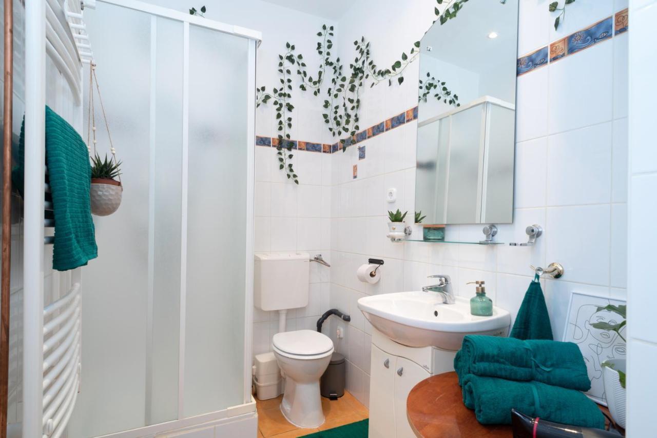 Cozy Boho Apartment, Super Central, Parliament, Netflix Budapešť